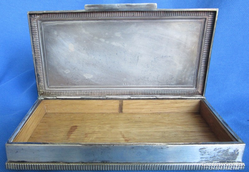 Old alpaca cigarettes, card box, central divider missing, 16.3x8.7X2.4 cm, marked
