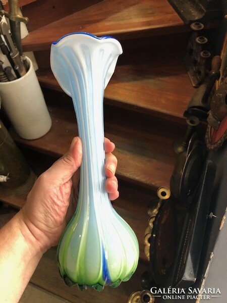 Muránói üveg váza, 1940-es évek, 26 cm-es magasságú, hibátlan.