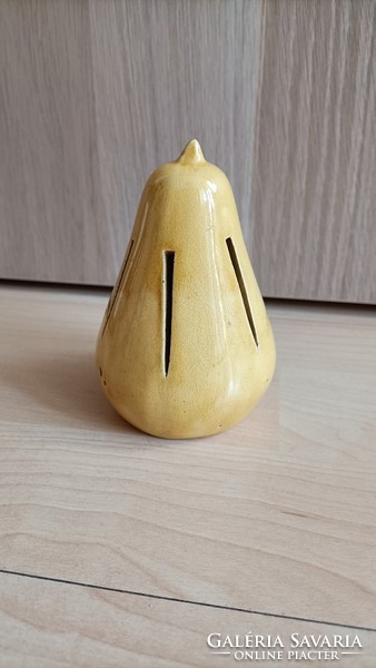 Hódmezővásárhely ceramic pear