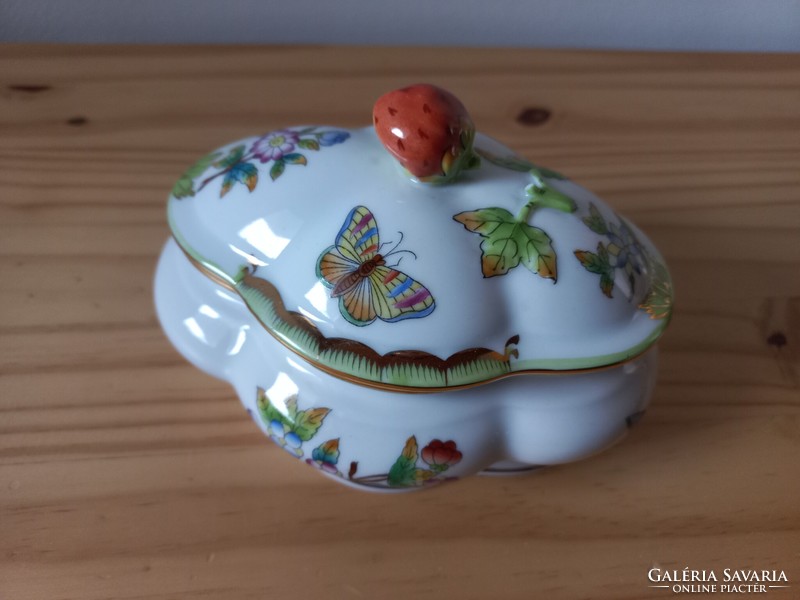 Herend victoria patterned bonbonniere with strawberry handle is rare!