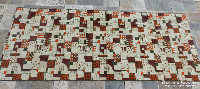 Retro iparművészeti selyem mokett/falvédő geometrikus mintával 184x73 cm