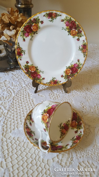 Csodaszép,Royal Albert Old Country Roses reggeliző szett 6 db.