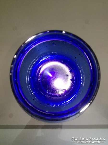 Kék üvegváza