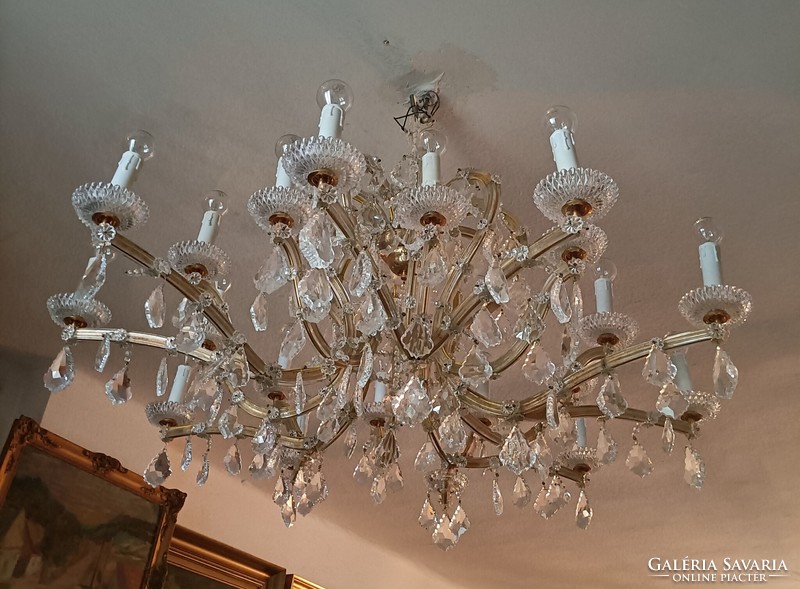 Extra large 20-light crystal chandelier!