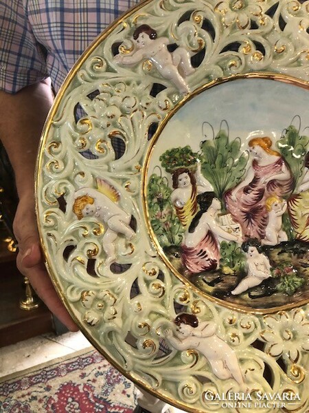 Capodimonte porcelán fali disztányér, 50 cm-es nagyságú ritkaság.