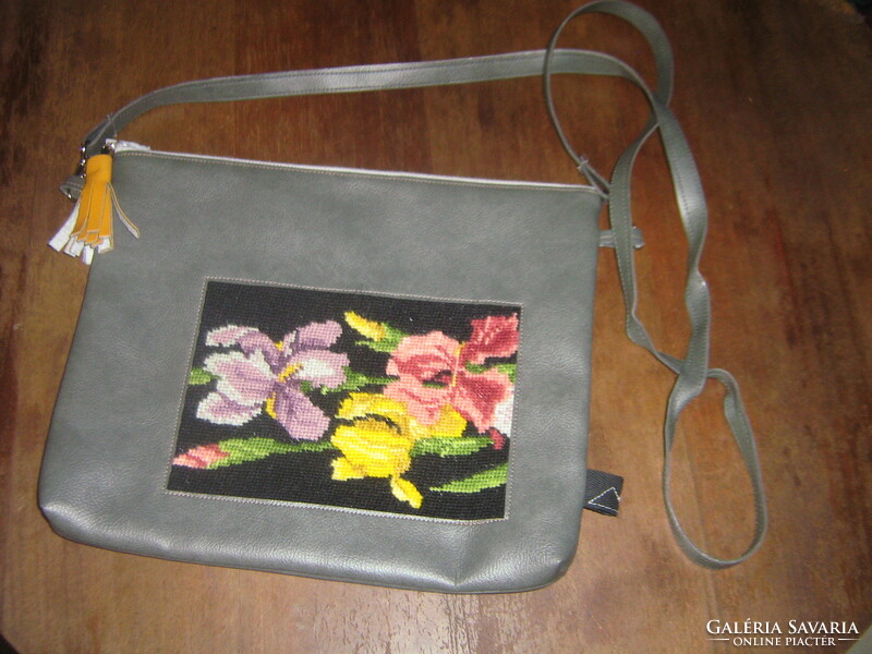 Charming tapestry inlay lily pattern shoulder bag reticule
