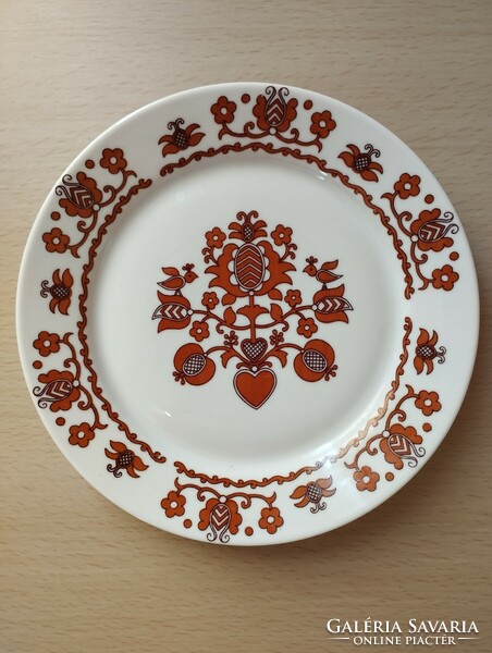 Alföld porcelain - wall plate with folk motifs (4890 BCE)
