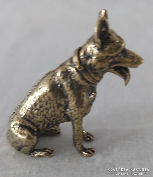 Miniatűr sárgaréz kutya figura