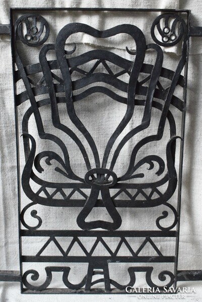 Kovácsolt vas , kerítés , korlát , rács elem , kortárs iparművészeti termék 57 x 100 cm