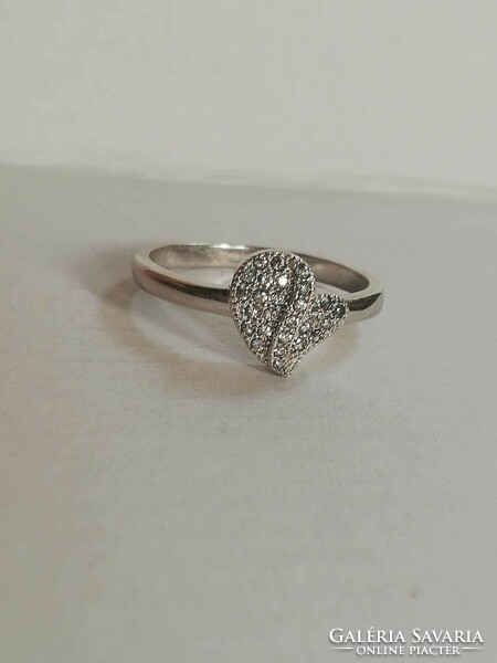 Silver heart ring