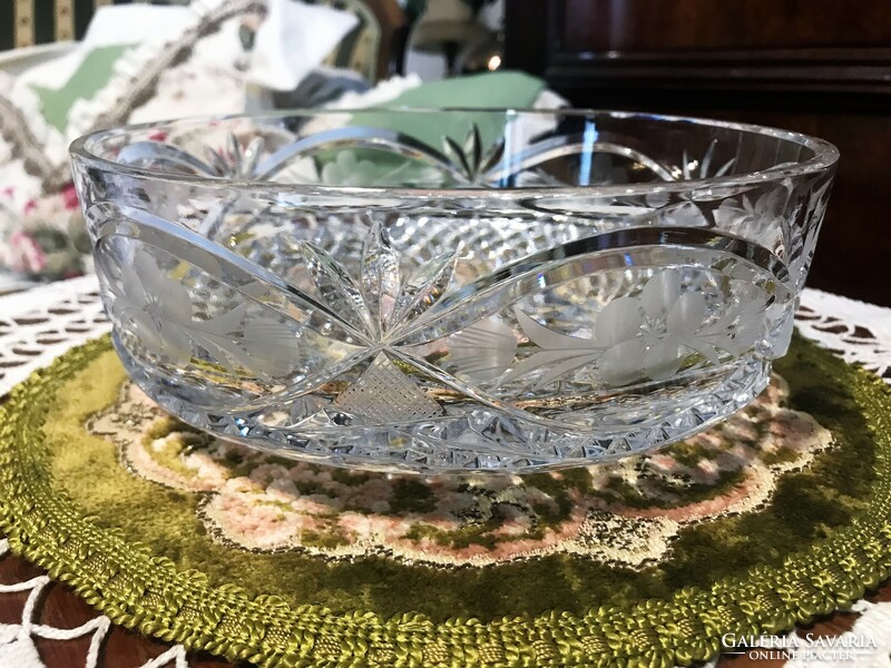 Beautiful, hand-carved, lead crystal bowl, faultless, giftable, large piece