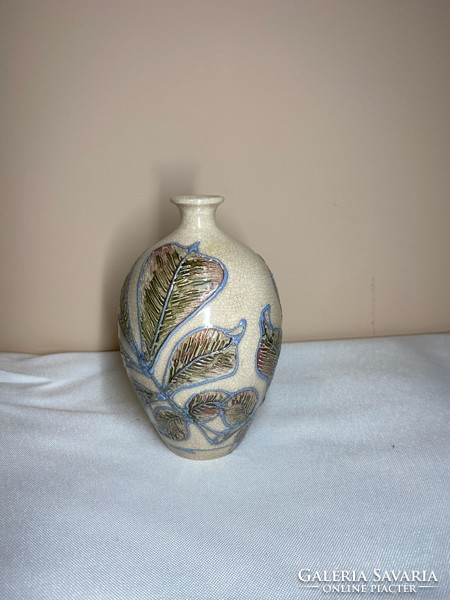 Moorcroft vase leaf pattern 14cm
