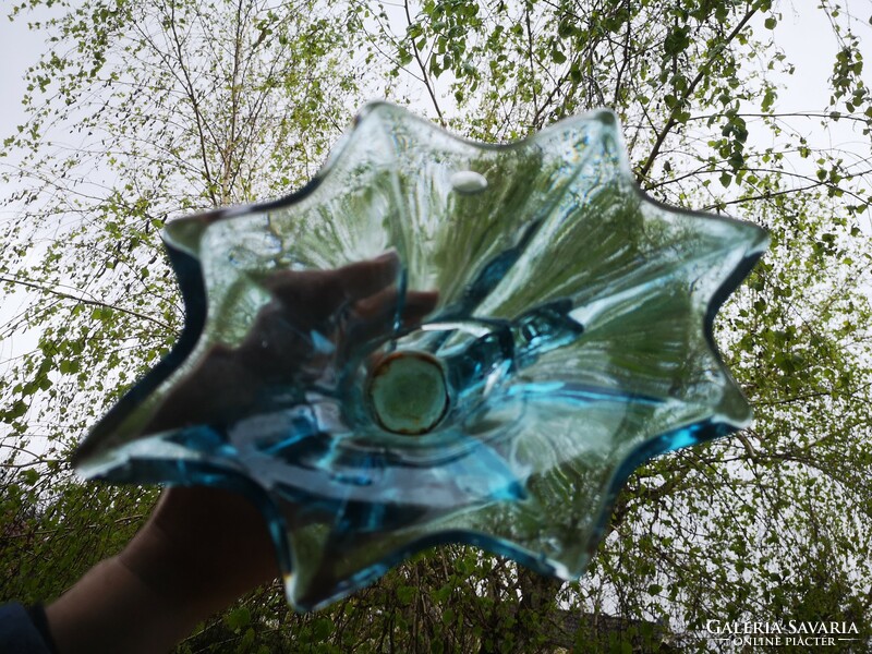 Art deco vase table centerpiece offering figural colored glass. (Walter & sohne)