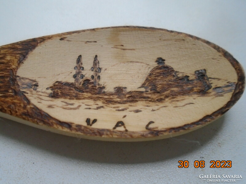 Decorative wooden spoon carved with a Vác pyrograved landscape
