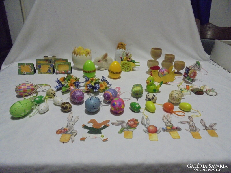 A box of retro Easter decorations - from a legacy