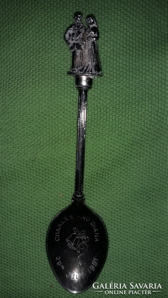 1981. Vi. Charles and diana's wedding silver plated spoon w.A.P.W in one according to the 5 flawless pictures