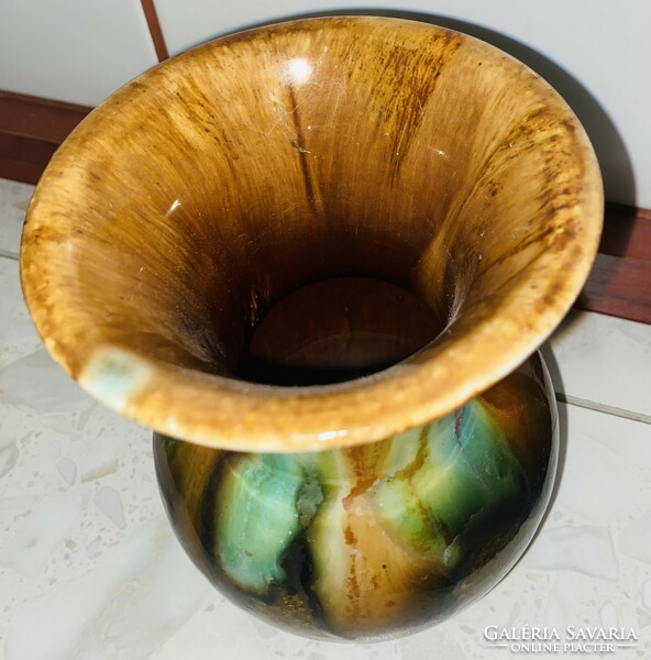 Special potted glazed belly applied art vase 14 cm