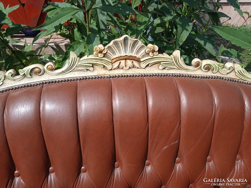 Neobaroque leather sofa