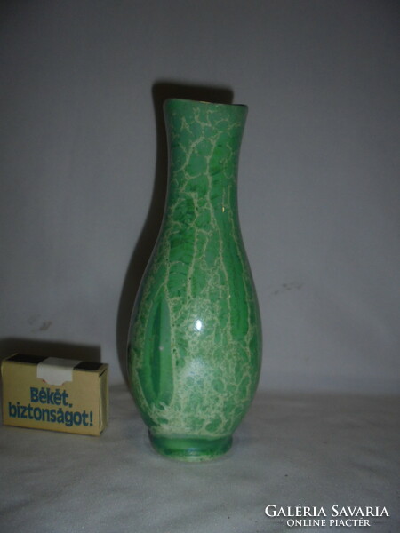 Hölóháza porcelain, green iridescent vase