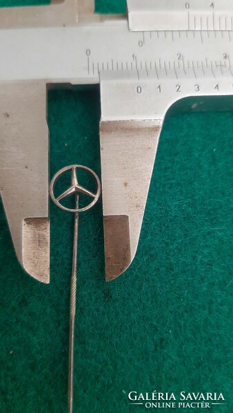 Mercedes car badge