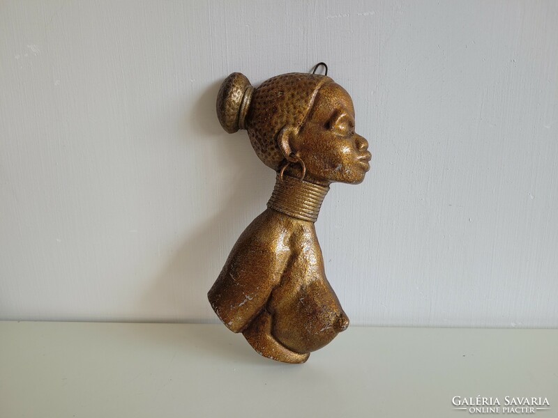 Retro fém öntvény szobor afrikai falidísz néger női akt szerecsen nő mid century fali dísz