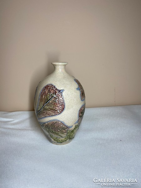 Moorcroft vase leaf pattern 14cm