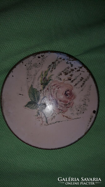 Antique copper / metal painted pink mirrored powder circle box 8 cm diameter as shown in the pictures