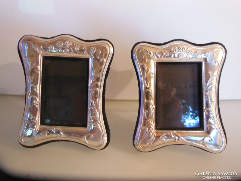 Photo holder - 2 pcs - silver-plated - 11 x 9 cm - embossed - velvet - English - like new