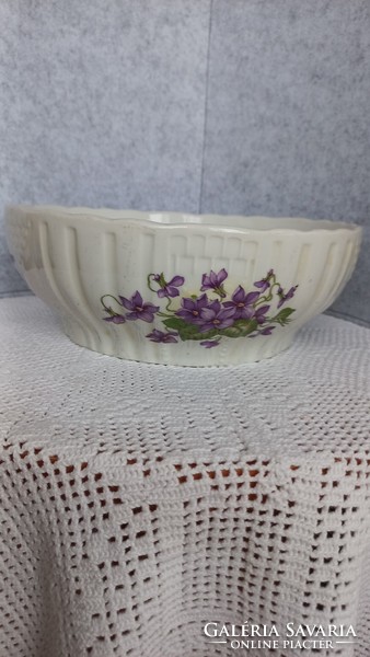 Zsolnay violet bowl with old shield seal, undamaged, can also be hung on the wall, 24.5 x 9 cm, 1158 gr.