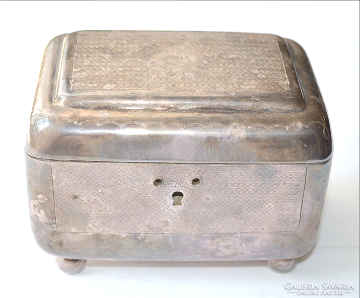 Sugar box with Hermann mark on the bottom, thickly silver plated
