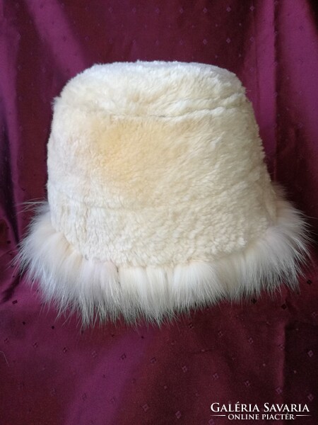 Women's Russian-style fur leather cap/cubanka