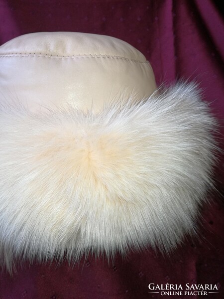 Women's Russian-style fur leather cap/cubanka