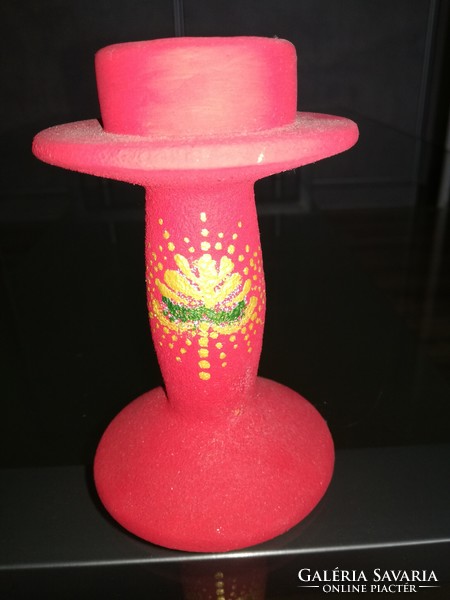 Red candlestick