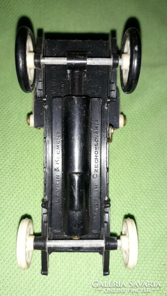 Old czechoslovak igra plastic oldtimer laurin&klement toy model car parts according to pictures