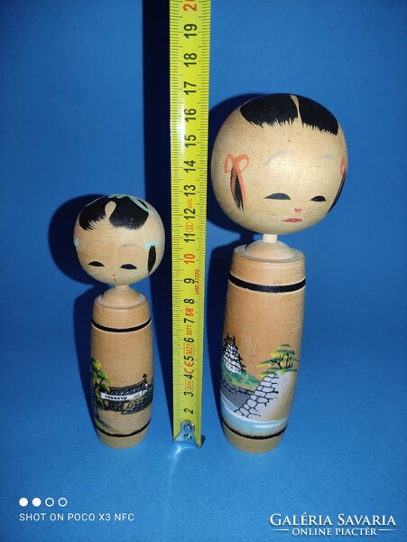 Vintage Kokhes doll couple together