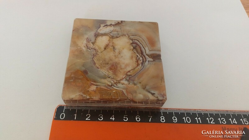 (K) small onyx (?) Ashtray