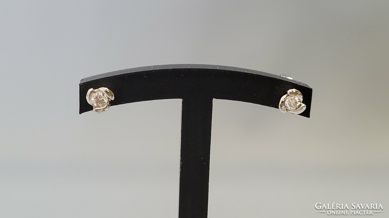 Modern 14k white gold, brill, diamond earrings 0.90 g