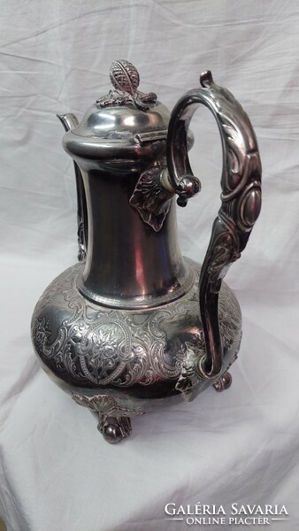 Spectacularly decorative, elegant pewter tea pourer, jug 1 kg