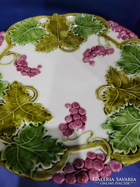 Rare grape cake plate from Körmöcbánya