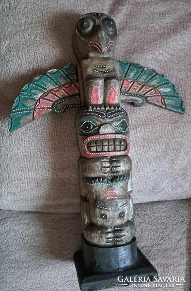 South American special wood sculpture. Size: 23 cm.