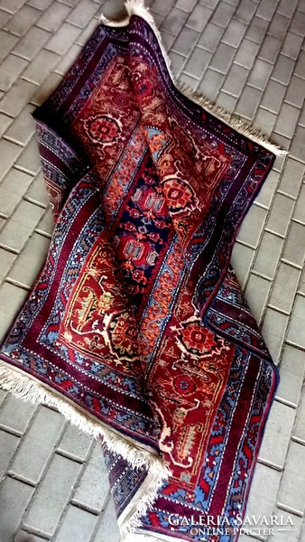 Iranian Persian hand-knotted carpet is negotiable