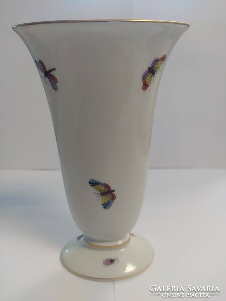 Herend porcelain vase with Rothschild pattern