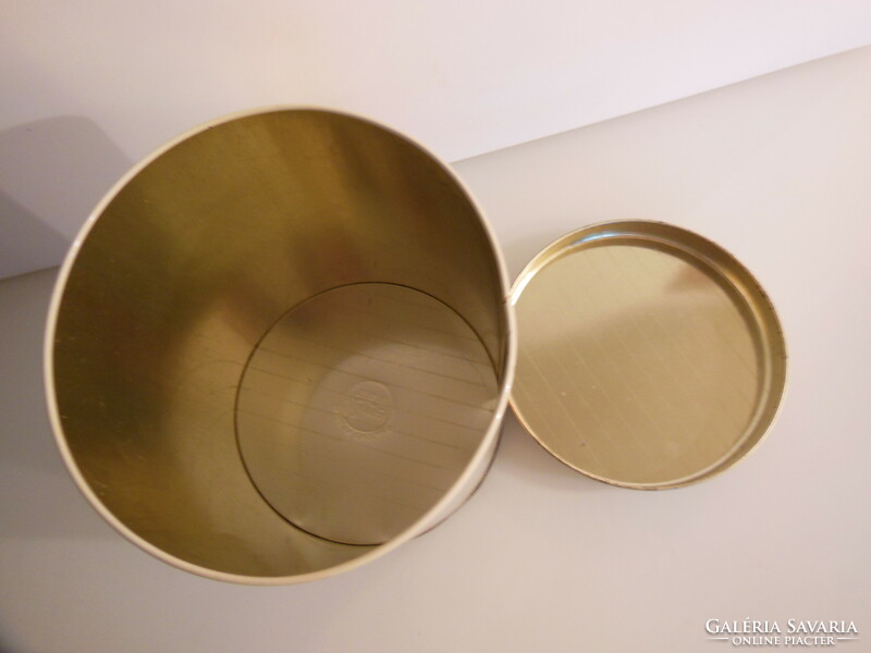 Box - metal - regency ware - 18 x 15 cm - vintage - biscuit - flawless