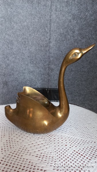 Vintage copper bowl, swan-shaped, core: 19 cm, edge: 15 cm, opening: 5.5 x 7 cm, 402 gr.