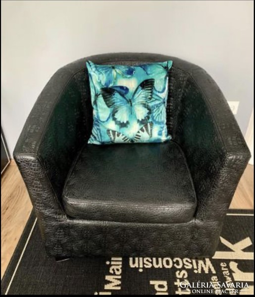 Mübör designer armchair with black crocodile pattern