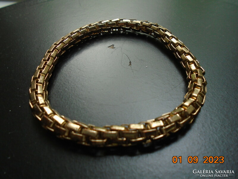 Gold-colored openwork mesh rope bracelet