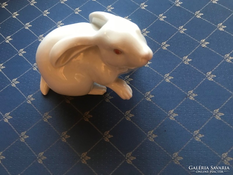 Herend porcelain rabbit figurine with stamp, 1943. Not damaged.