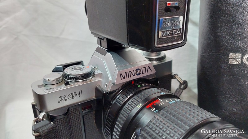 MINOLTA XG-1 fényképezőgép Tokina RMC 28-70 mm objektív és OSAWA obj. és Saligar MK-6A vakú