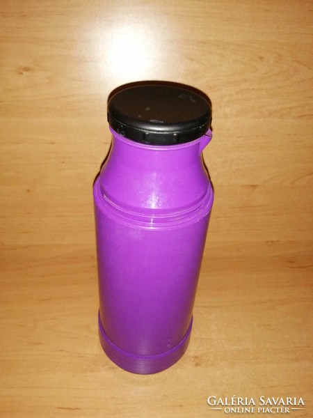 Retro lila műanyag kávé, tea termosz (b)