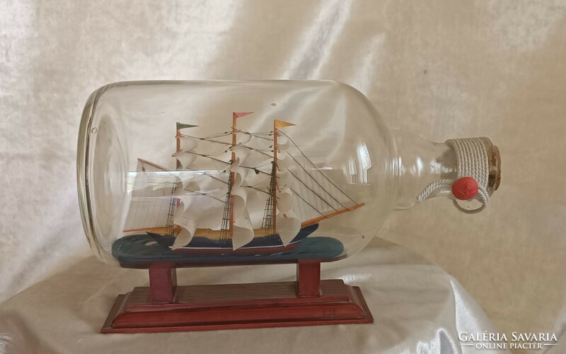 Ship model in glass - large size